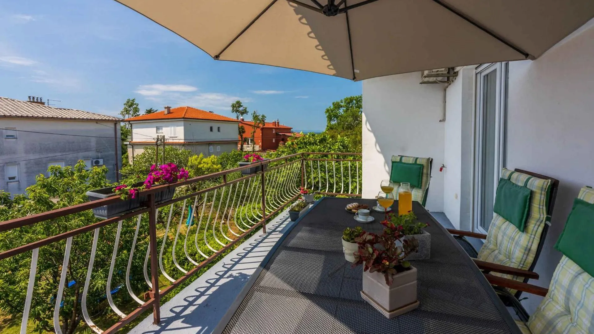Apartment In Crikvenica 45074