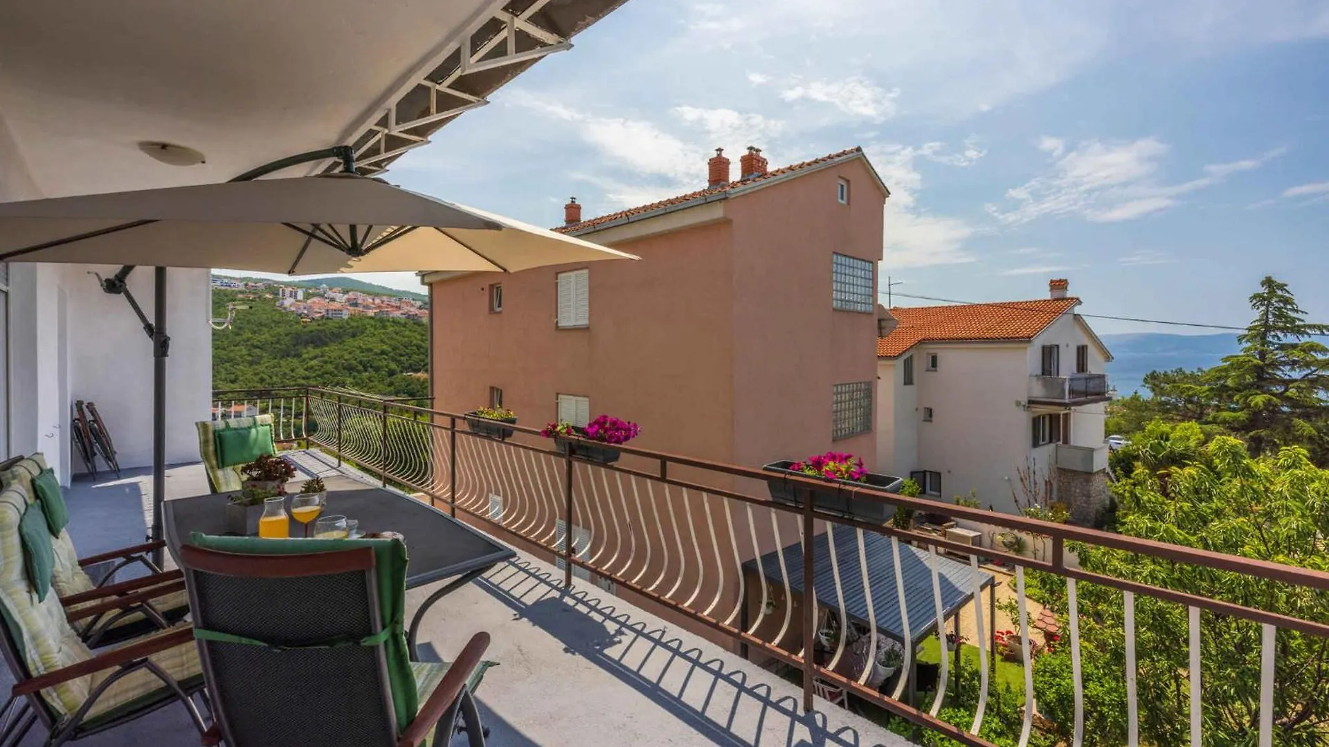 Apartment In Crikvenica 45074